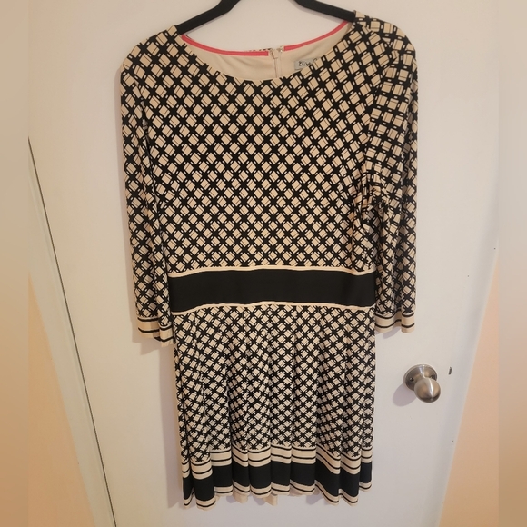 Eliza J Dress Womens size 10 Pleated Black Cream Academia Maximalist Half Sleeve - Picture 1 of 8